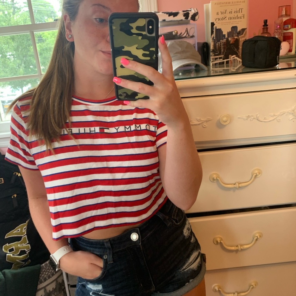 Tommy hilfiger crop top